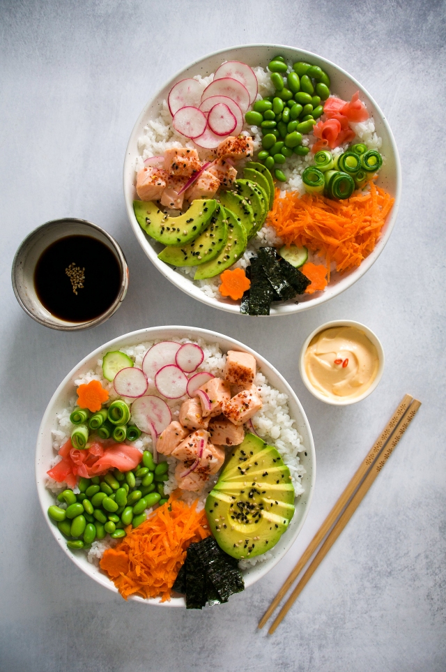 salmon sushi bowl by milkandmarigolds.com